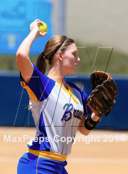 Thumbnail 1 in Brawley vs. Clairemont (CIF-SDS D3 Final) photogallery.
