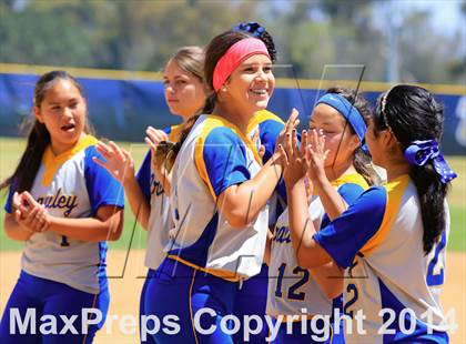 Thumbnail 2 in Brawley vs. Clairemont (CIF-SDS D3 Final) photogallery.