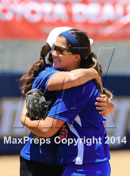Thumbnail 2 in Brawley vs. Clairemont (CIF-SDS D3 Final) photogallery.