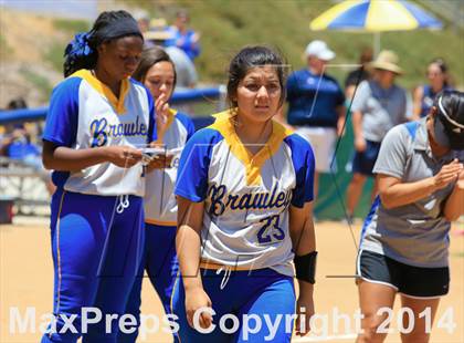 Thumbnail 1 in Brawley vs. Clairemont (CIF-SDS D3 Final) photogallery.