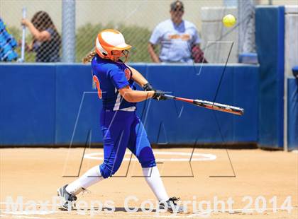 Thumbnail 1 in Brawley vs. Clairemont (CIF-SDS D3 Final) photogallery.