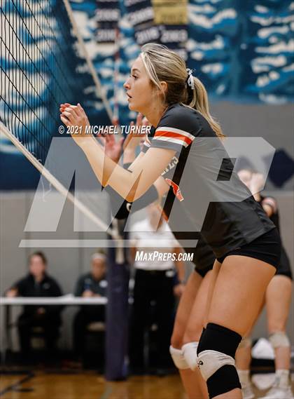 Thumbnail 2 in Timberlake vs Fruitland (3A State Tournament) photogallery.