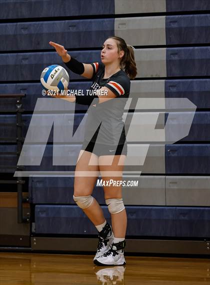 Thumbnail 3 in Timberlake vs Fruitland (3A State Tournament) photogallery.