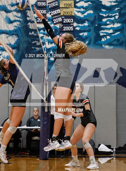 Thumbnail 1 in Timberlake vs Fruitland (3A State Tournament) photogallery.