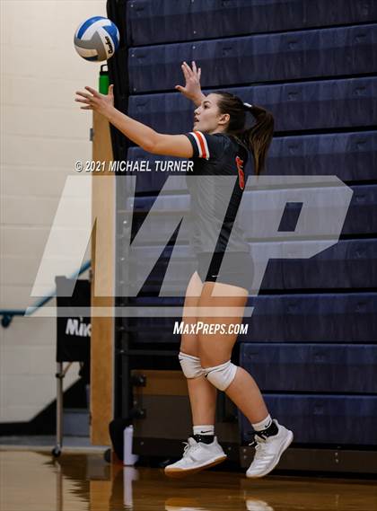 Thumbnail 2 in Timberlake vs Fruitland (3A State Tournament) photogallery.