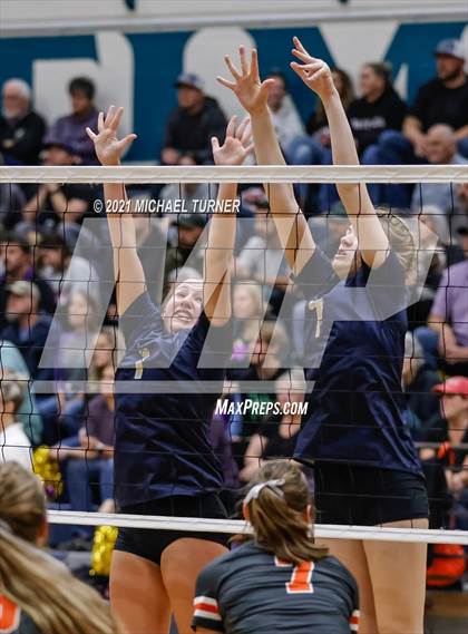 Thumbnail 2 in Timberlake vs Fruitland (3A State Tournament) photogallery.