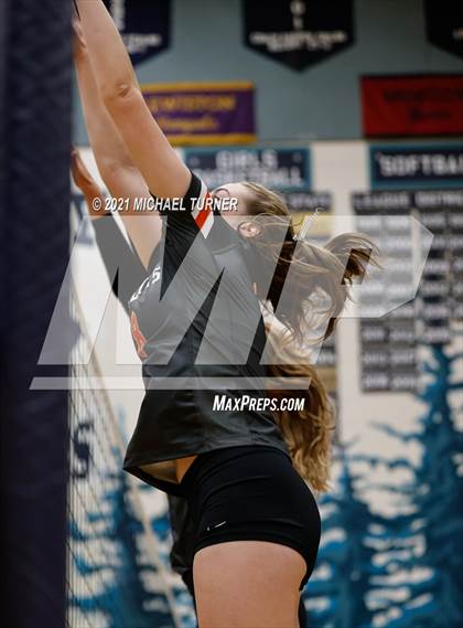 Thumbnail 2 in Timberlake vs Fruitland (3A State Tournament) photogallery.