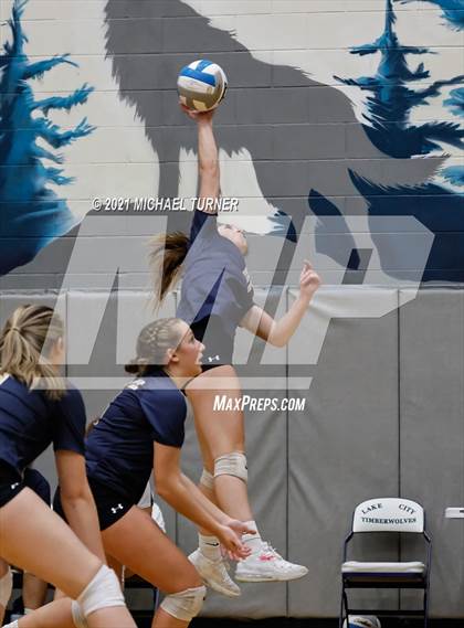Thumbnail 2 in Timberlake vs Fruitland (3A State Tournament) photogallery.