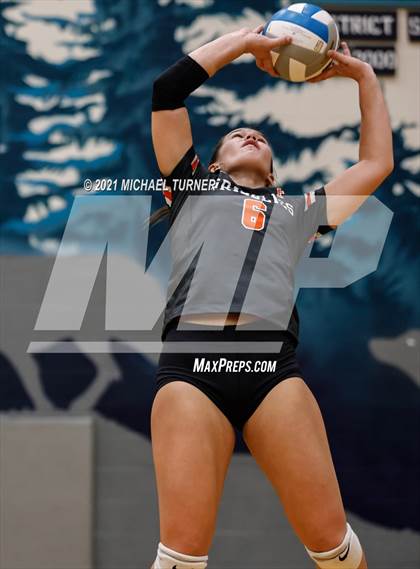 Thumbnail 2 in Timberlake vs Fruitland (3A State Tournament) photogallery.