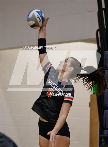 Thumbnail 1 in Timberlake vs Fruitland (3A State Tournament) photogallery.