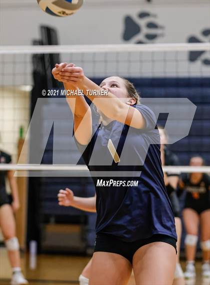 Thumbnail 3 in Timberlake vs Fruitland (3A State Tournament) photogallery.