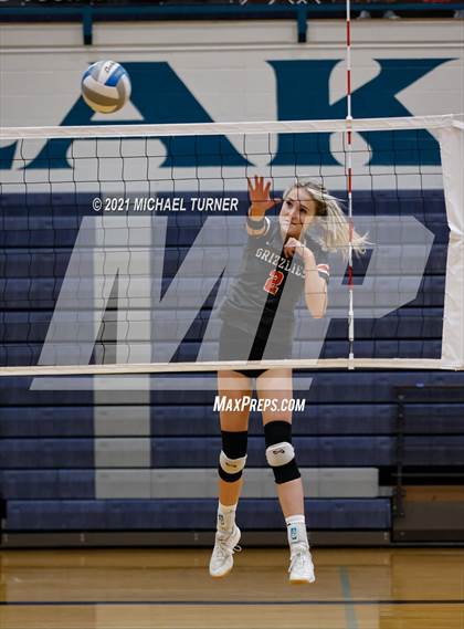 Thumbnail 2 in Timberlake vs Fruitland (3A State Tournament) photogallery.
