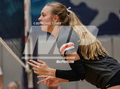 Thumbnail 2 in Timberlake vs Fruitland (3A State Tournament) photogallery.