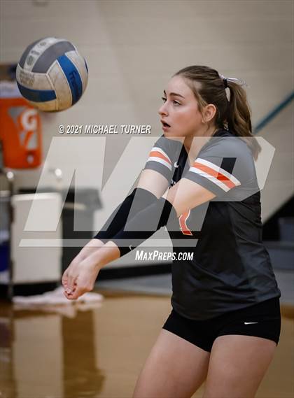 Thumbnail 2 in Timberlake vs Fruitland (3A State Tournament) photogallery.