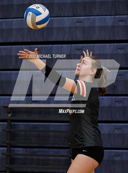 Thumbnail 1 in Timberlake vs Fruitland (3A State Tournament) photogallery.