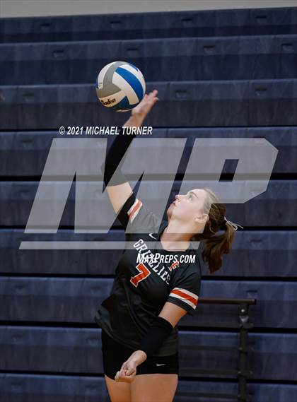 Thumbnail 2 in Timberlake vs Fruitland (3A State Tournament) photogallery.
