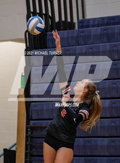 Thumbnail 1 in Timberlake vs Fruitland (3A State Tournament) photogallery.