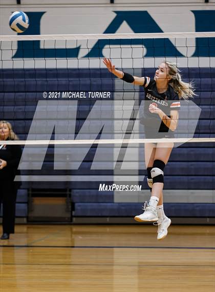 Thumbnail 2 in Timberlake vs Fruitland (3A State Tournament) photogallery.