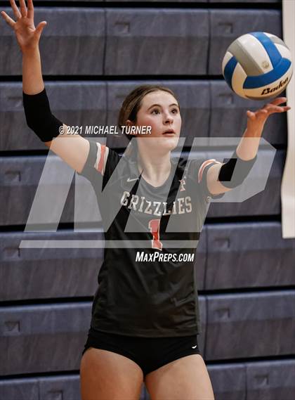 Thumbnail 2 in Timberlake vs Fruitland (3A State Tournament) photogallery.