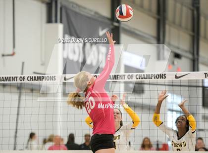 Thumbnail 2 in St. Paul vs. Bishop O'Dowd (Nike TOC Southwest) photogallery.