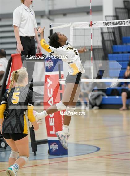 Thumbnail 2 in St. Paul vs. Bishop O'Dowd (Nike TOC Southwest) photogallery.