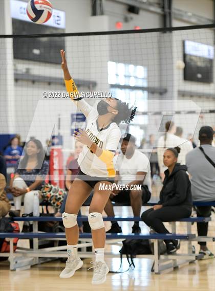 Thumbnail 1 in St. Paul vs. Bishop O'Dowd (Nike TOC Southwest) photogallery.