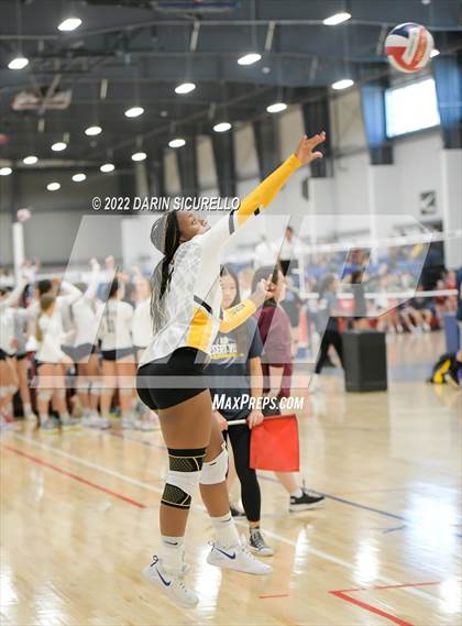 Thumbnail 3 in St. Paul vs. Bishop O'Dowd (Nike TOC Southwest) photogallery.