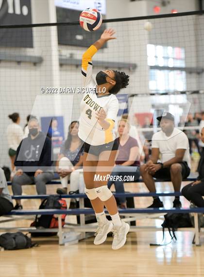 Thumbnail 1 in St. Paul vs. Bishop O'Dowd (Nike TOC Southwest) photogallery.