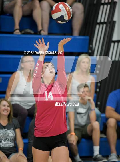 Thumbnail 2 in St. Paul vs. Bishop O'Dowd (Nike TOC Southwest) photogallery.