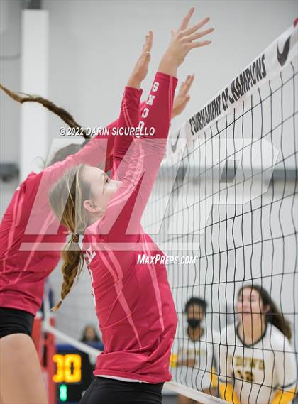 Thumbnail 2 in St. Paul vs. Bishop O'Dowd (Nike TOC Southwest) photogallery.