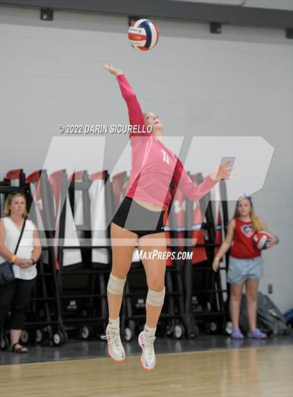 Thumbnail 2 in St. Paul vs. Bishop O'Dowd (Nike TOC Southwest) photogallery.