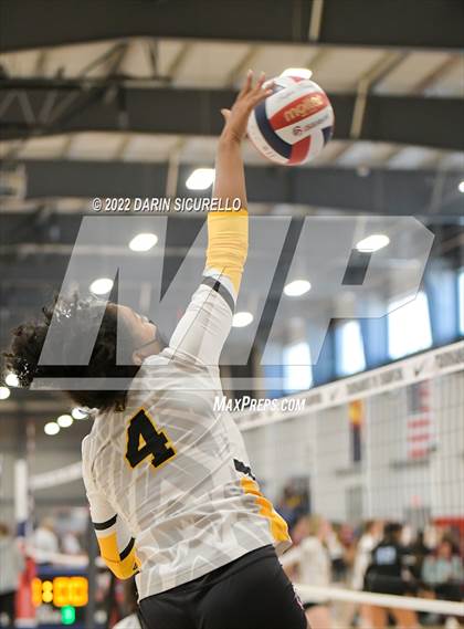 Thumbnail 2 in St. Paul vs. Bishop O'Dowd (Nike TOC Southwest) photogallery.