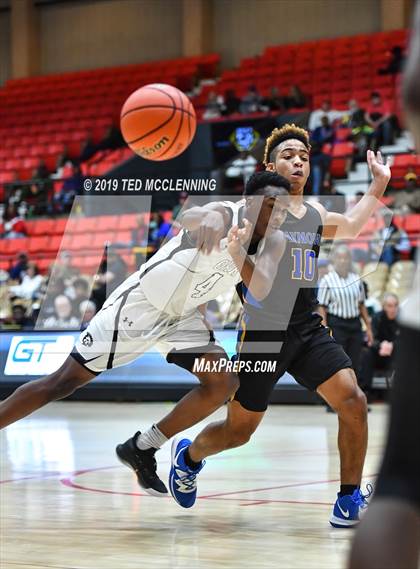 Thumbnail 2 in Orr vs Raymond (King Cotton Classic) photogallery.