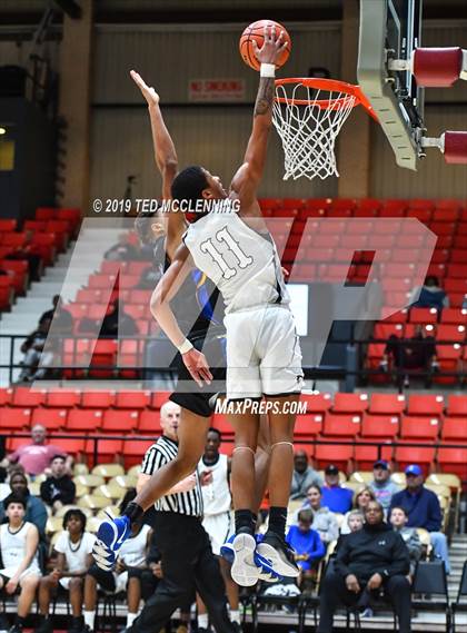 Thumbnail 2 in Orr vs Raymond (King Cotton Classic) photogallery.