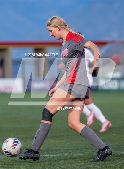 Thumbnail 3 in Davis vs Mountain Ridge (UHSAA 6A Semifinal) photogallery.