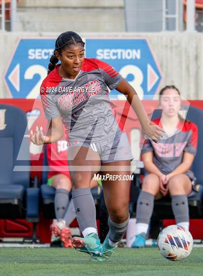 Thumbnail 3 in Davis vs Mountain Ridge (UHSAA 6A Semifinal) photogallery.