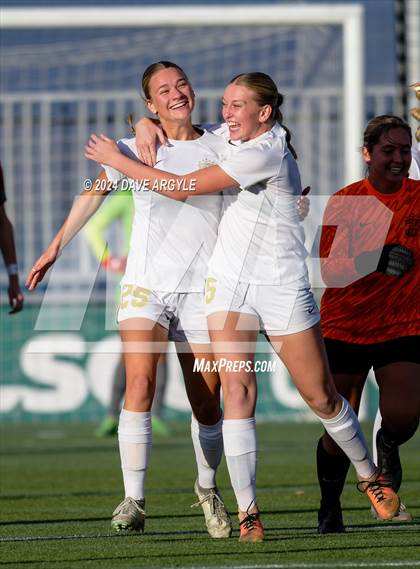 Thumbnail 1 in Davis vs Mountain Ridge (UHSAA 6A Semifinal) photogallery.
