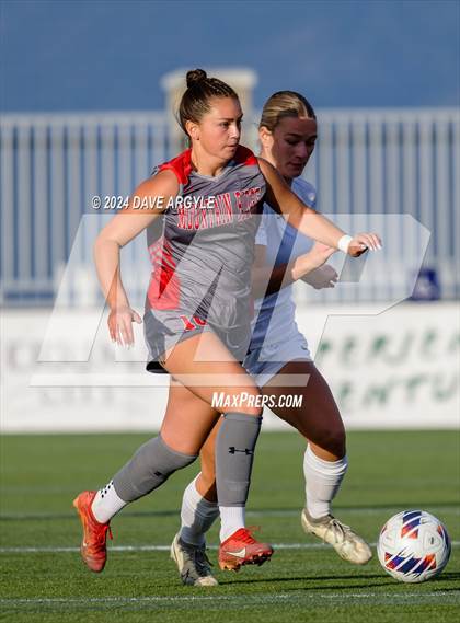 Thumbnail 1 in Davis vs Mountain Ridge (UHSAA 6A Semifinal) photogallery.