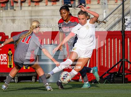 Thumbnail 1 in Davis vs Mountain Ridge (UHSAA 6A Semifinal) photogallery.