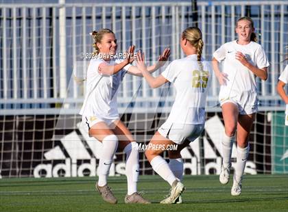 Thumbnail 1 in Davis vs Mountain Ridge (UHSAA 6A Semifinal) photogallery.