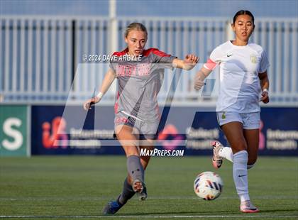 Thumbnail 2 in Davis vs Mountain Ridge (UHSAA 6A Semifinal) photogallery.