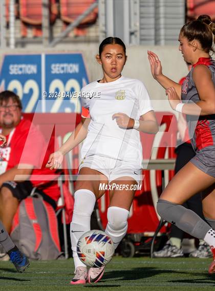 Thumbnail 1 in Davis vs Mountain Ridge (UHSAA 6A Semifinal) photogallery.