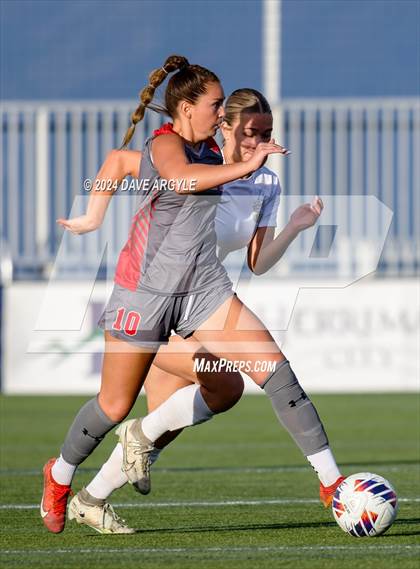 Thumbnail 3 in Davis vs Mountain Ridge (UHSAA 6A Semifinal) photogallery.