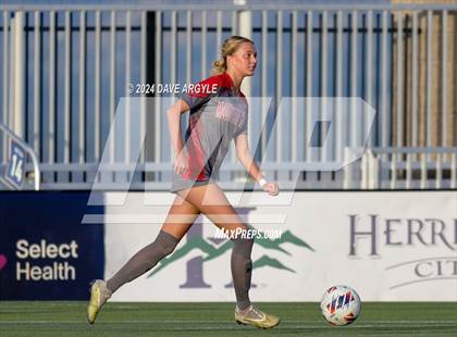 Thumbnail 2 in Davis vs Mountain Ridge (UHSAA 6A Semifinal) photogallery.