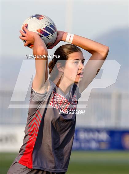 Thumbnail 3 in Davis vs Mountain Ridge (UHSAA 6A Semifinal) photogallery.