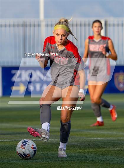 Thumbnail 3 in Davis vs Mountain Ridge (UHSAA 6A Semifinal) photogallery.