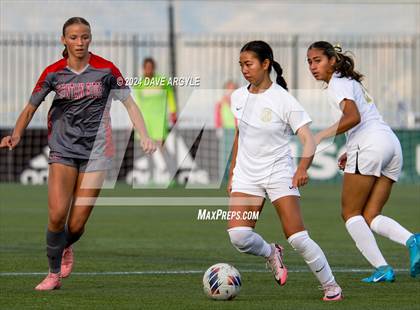 Thumbnail 3 in Davis vs Mountain Ridge (UHSAA 6A Semifinal) photogallery.