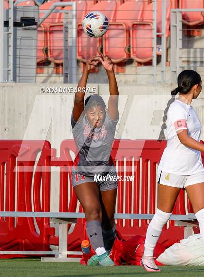Thumbnail 3 in Davis vs Mountain Ridge (UHSAA 6A Semifinal) photogallery.