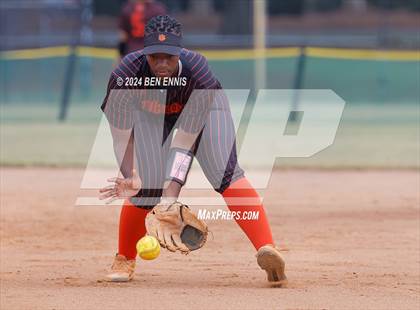 Thumbnail 1 in Metter vs. Lanier County (GHSA 1A D2 State Tournament) photogallery.