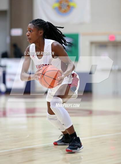 Thumbnail 2 in Cedar Park @ Dawson (McDonald's Texas Invitational) photogallery.